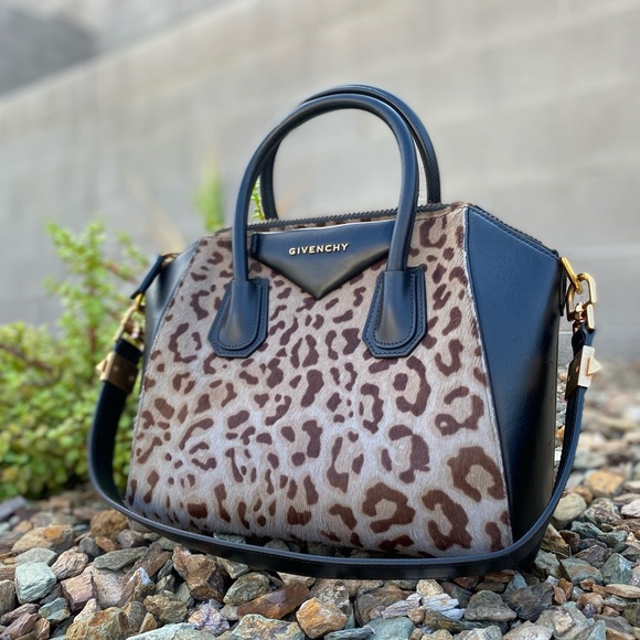 givenchy antigona leopard